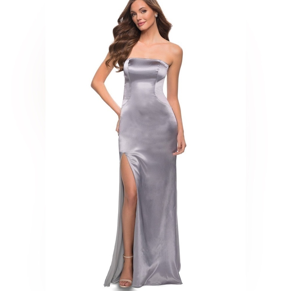 La Femme Simply Chic Strapless Stretch Satin Long Gown in platinum NWOT